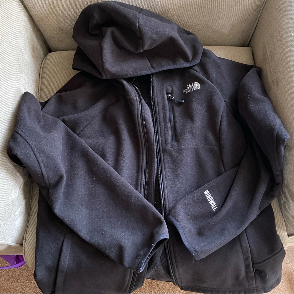 Last Call! Women’s North Face Zip Up Jacket